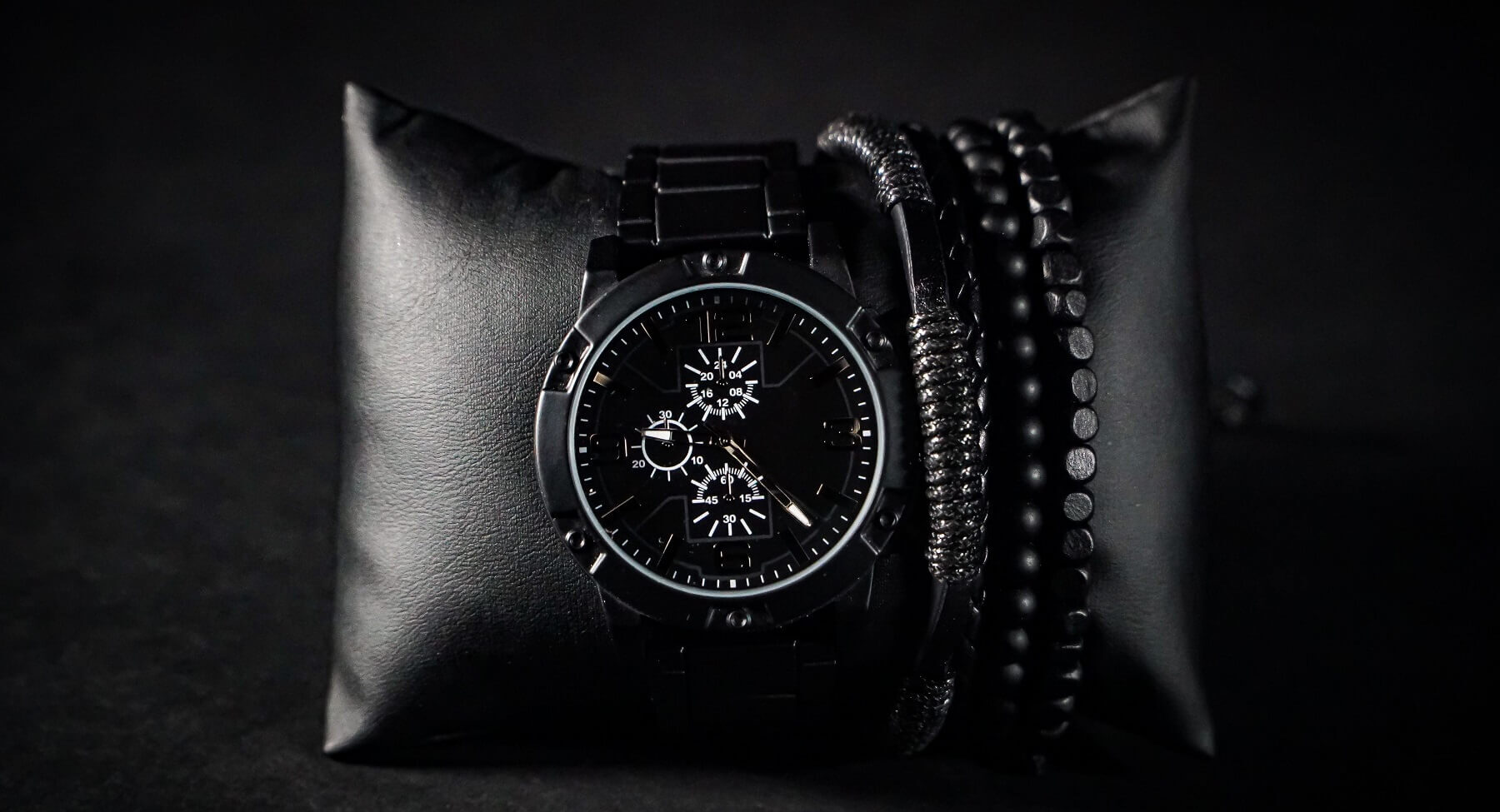 Behind the brand: the craftsmanship of luxury watchmakers 1 closeup shot of a men s elegant wristwatch and bra 2023 11 27 05 33 56 utc